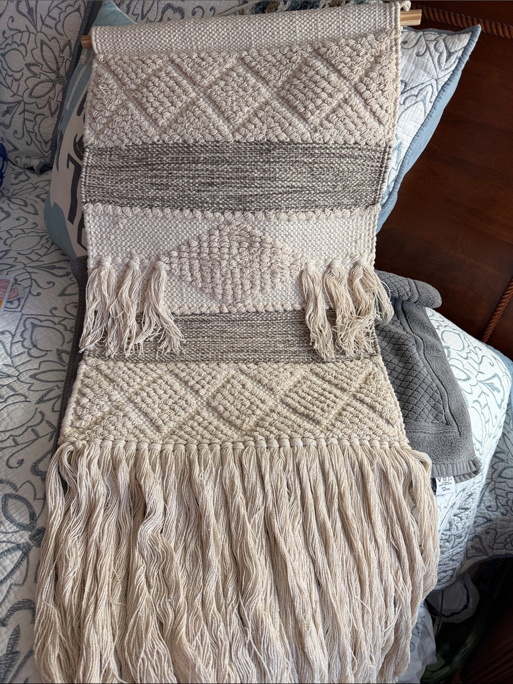 PREOWNED Handwoven Macrame Wall Hanging in Natural Cream and Light Gray